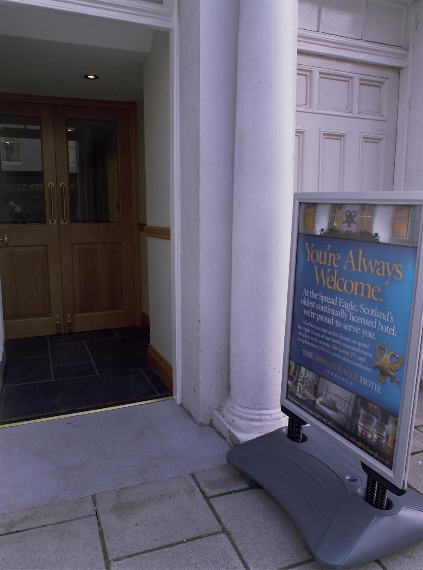 The Spread Eagle Hotel Jedburgh Exterior foto
